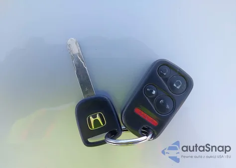 2004 Honda Odyssey Ex z USA, uszkodzony, nr VIN 5FNRL18664B133544